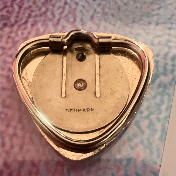 Denmark  Abstract clip - Picture 2 of 8